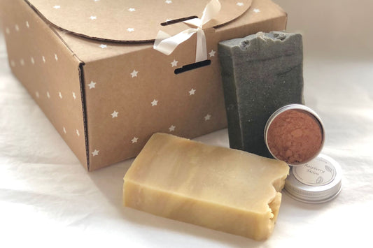 Forever Young – Caja Regalo para Cuidado Facial: Jabones y Mascarilla de Arcilla