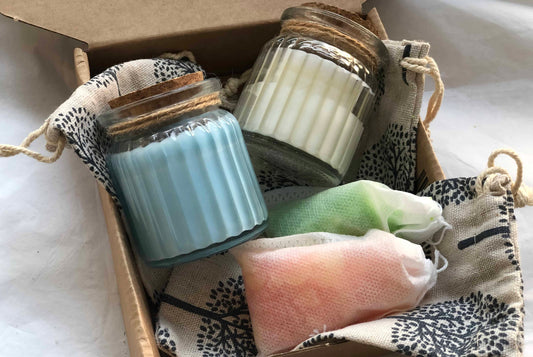 Pack "Aromas de Casa" – Velas de Soja y Jabones de Armario con Aromas Frescos