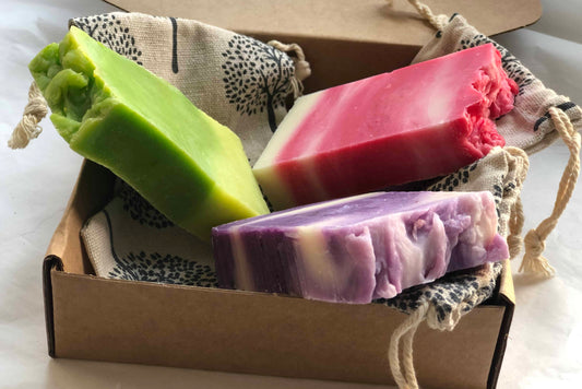 Pack "Botánico" – Jabones Artesanales de Aloe Vera, Lavanda y Rosa Mosqueta